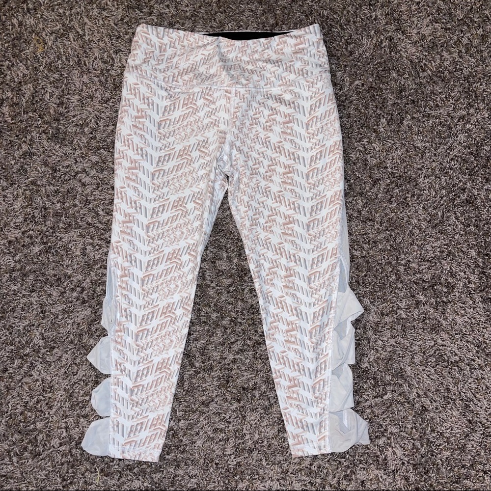 Victoria Sport Knock Out Capris